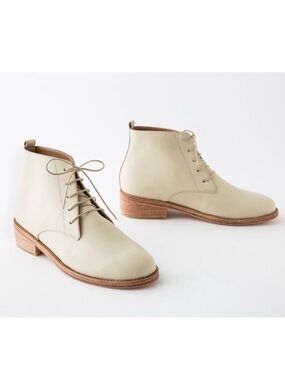 Fortress of Inca | Cream Leather Riri Lace Up Bootie Chukka